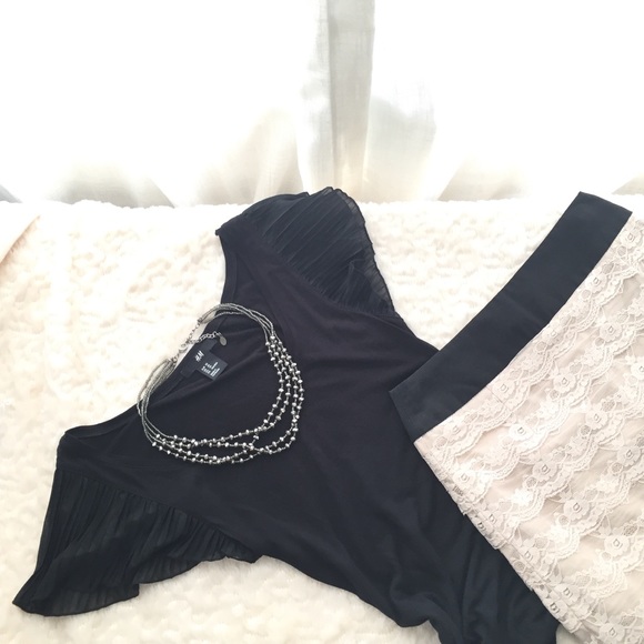 H&M tiered lace skirt size 2 - Picture 7 of 7